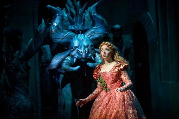 Gillian Hollis is an opera singer from Louisville.jpg